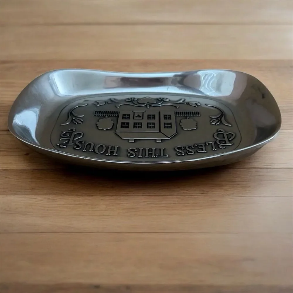 Wilton Armetale Bread Tray 